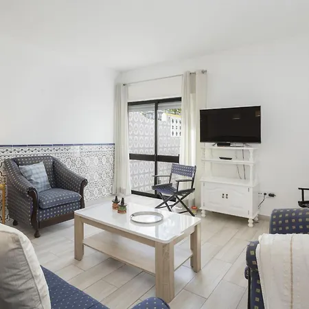 Lejlighed Areias De Sao Joao 2br - Shared Pool & Terrace, By Hopstays *