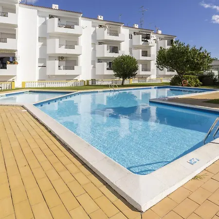 Areias De Sao Joao 2br - Shared Pool & Terrace, By Hopstays البوفيرا