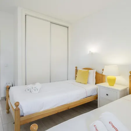 Areias De Sao Joao 2br - Shared Pool & Terrace, By Hopstays *