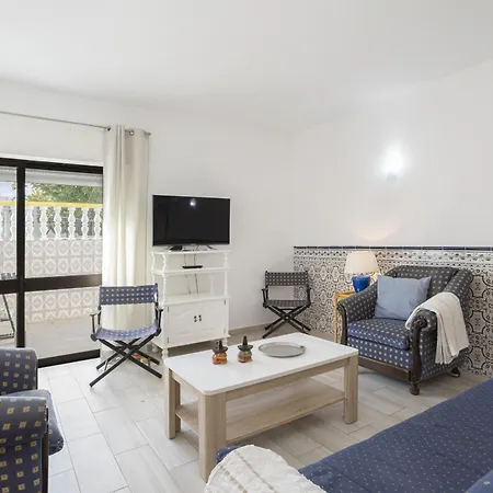 Areias De Sao Joao 2br - Shared Pool & Terrace, By Hopstays Lejlighed