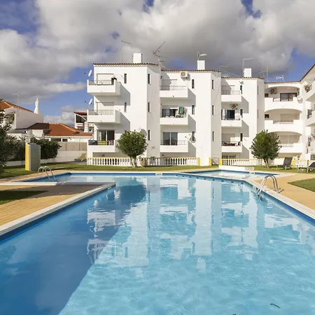 Areias De Sao Joao 2br - Shared Pool & Terrace, By Hopstays Lejlighed *