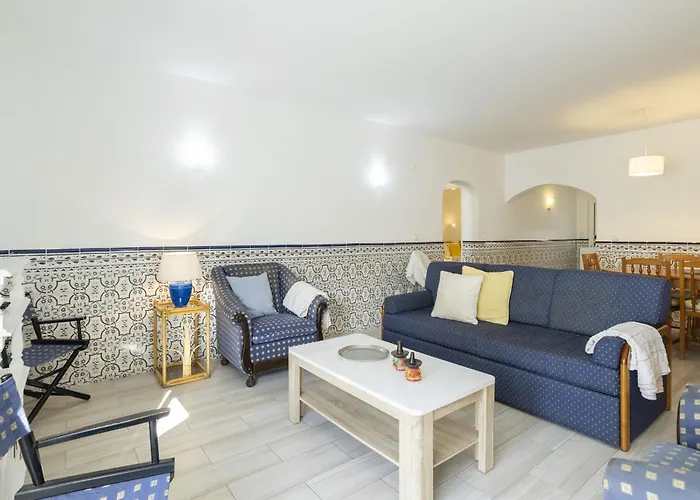 公寓 Areias De Sao Joao 2br - Shared Pool & Terrace, By Hopstays 阿尔布费拉