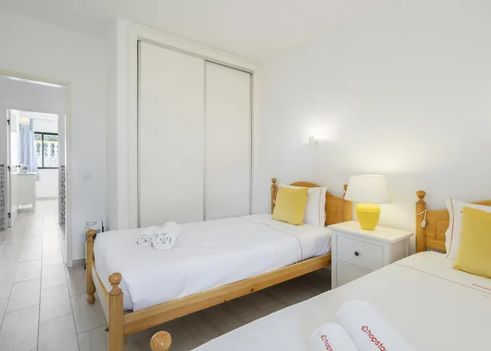 Areias De Sao Joao 2br - Shared Pool & Terrace, By Hopstays *