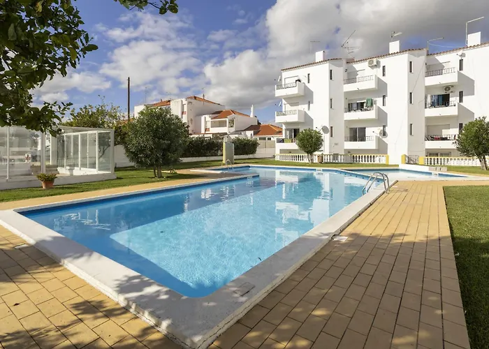 Areias De Sao Joao 2br - Shared Pool & Terrace, By Hopstays * 阿尔布费拉