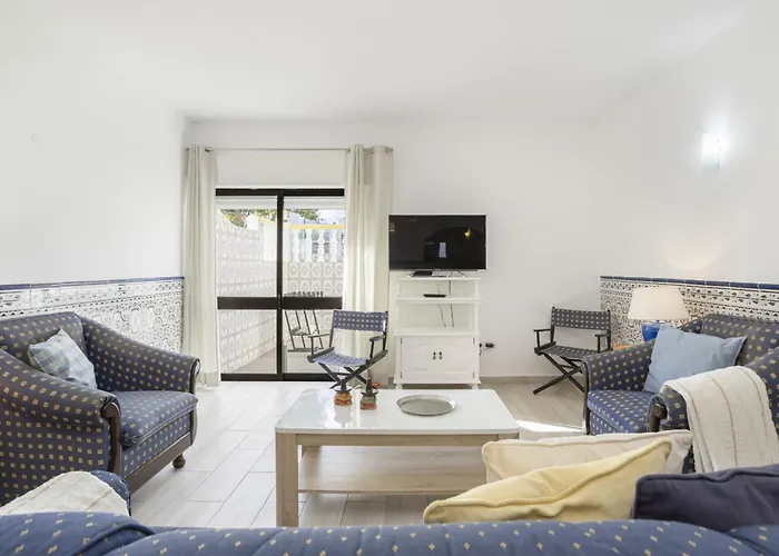 Areias De Sao Joao 2br - Shared Pool & Terrace, By Hopstays